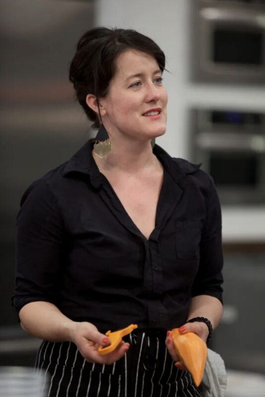 Η σταρ του Top Chef Masters χάνει τη ζωή της σε ηλικία 49 ετών μετά από μια τραγική πνιγμό