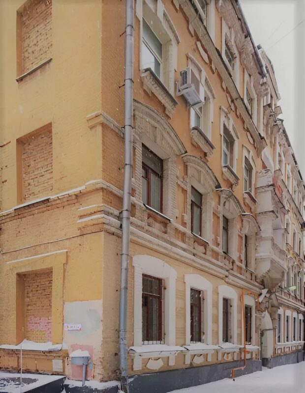 Μια απίστευτη μεταμόρφωση: Ένα νέο ζευγάρι μετατρέπει ένα ερειπωμένο διαμέρισμα σε κόσμημα σχεδιασμού
