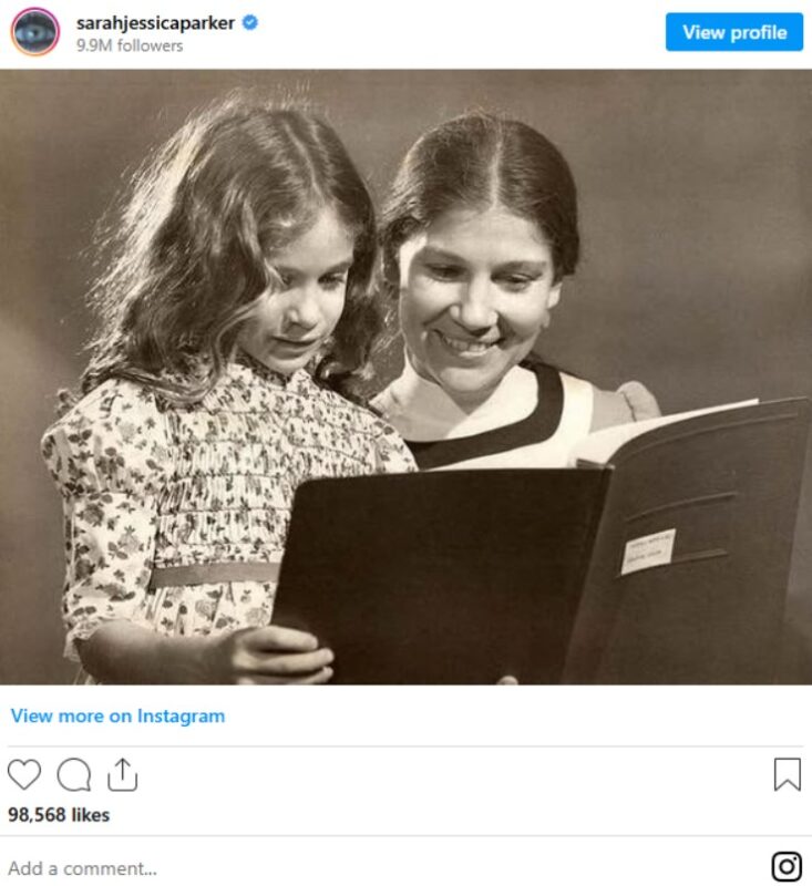 Μεγάλωσε χωρίς ρεύμα, χωρίς Χριστούγεννα, με 7 αδέλφια; σήμερα φωτίζει τις οθόνες όλου του κόσμου